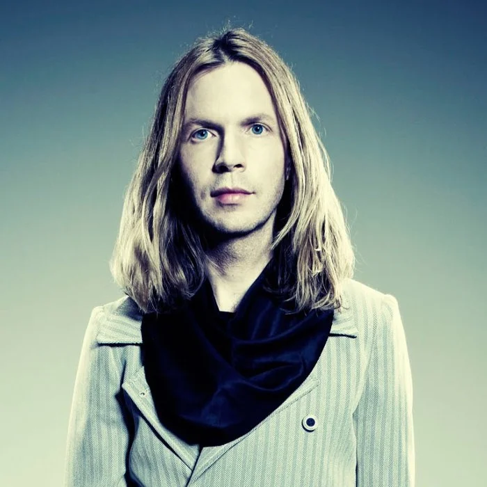 BECK : L'ICONE DE LA MUSIQUE ALTERNATIVE