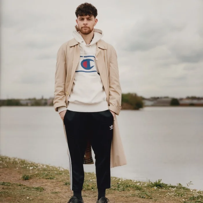 TOM GRENNAN : L'ÂME DE LA POP ANGLAISE