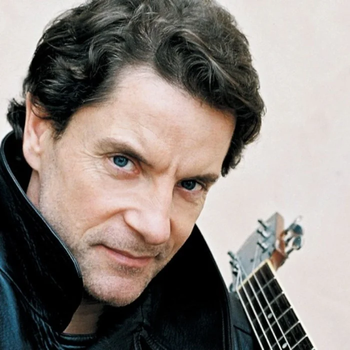 FRANCIS CABREL : L'ICÔNE DE LA CHANSON FRANÇAISE