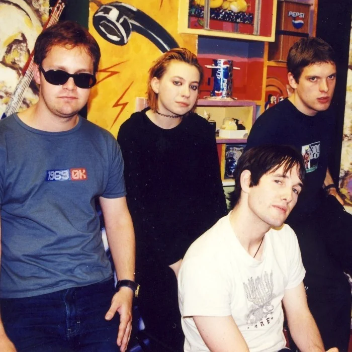 ASH – GROUPE DE ROCK ALTERNATIF IRLANDAIS LEGEND DE LA BRITPOP