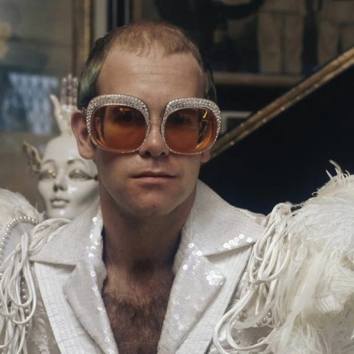 ELTON JOHN : LE MAÎTRE DU PIANO ROCK