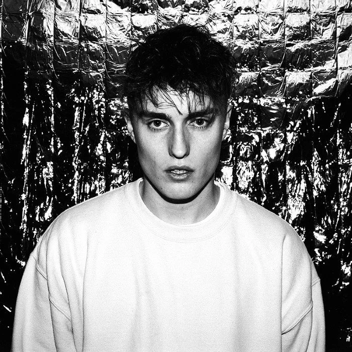 SAM FENDER : UN GÉANT DU ROCK INDÉ