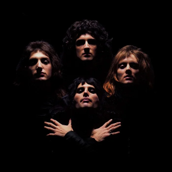 QUEEN : L'HISTOIRE DU LEGENDARY GROUPE DE ROCK BRITANNIQUE