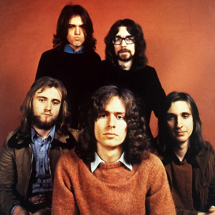 GENESIS : HISTOIRE DU LEGENDARY GROUPE PROGRESSIVE ROCK ENCORE VIVANT