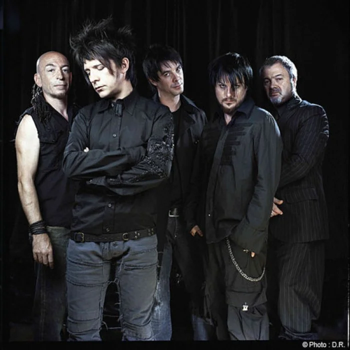 INDOCHINE : L'ICÔNE DU NEW WAVE FRANÇAIS DEPUIS 1981