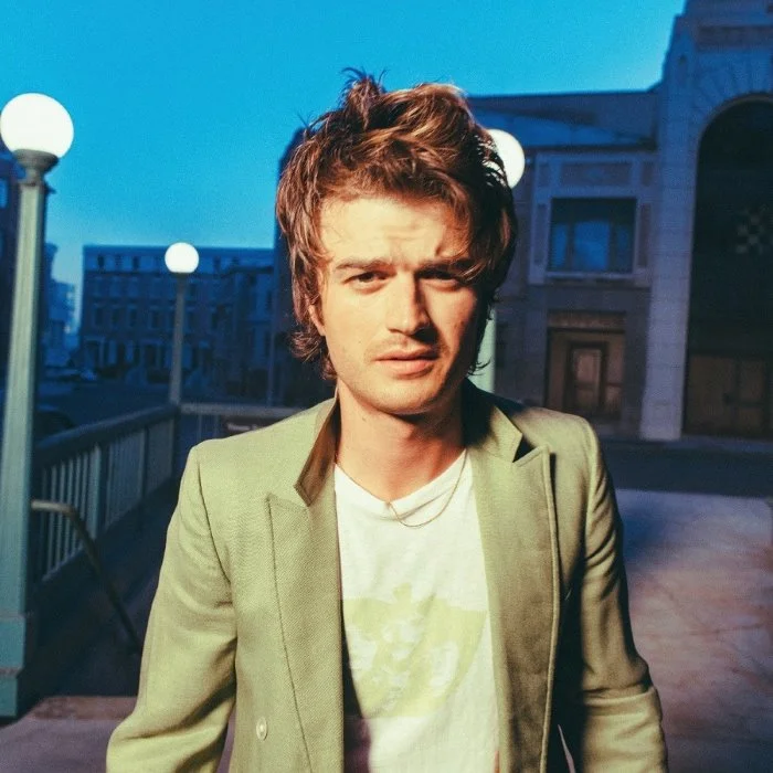 DJO ARTISTE INDIE POP AMÉRICAIN, DE NEWBURYPORT À L'HÉRITAGE MUSICAL