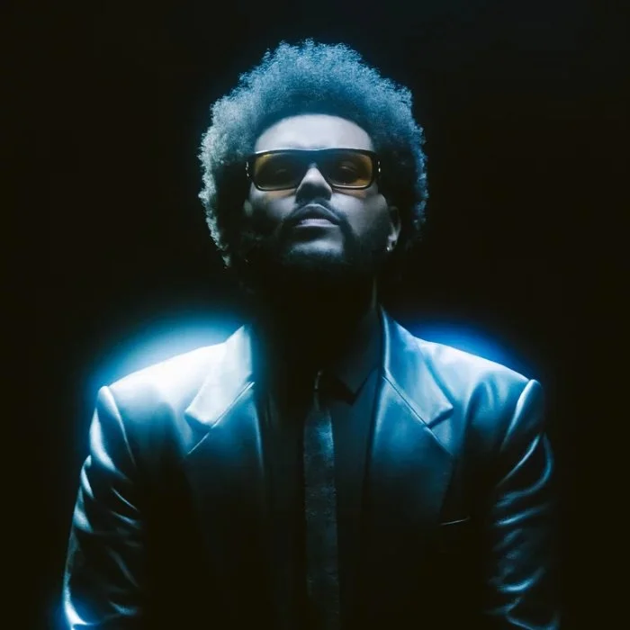 THE WEEKND : BIOGRAPHIE DE L'ICÔNE CANADIEN DU R&B MODERNE