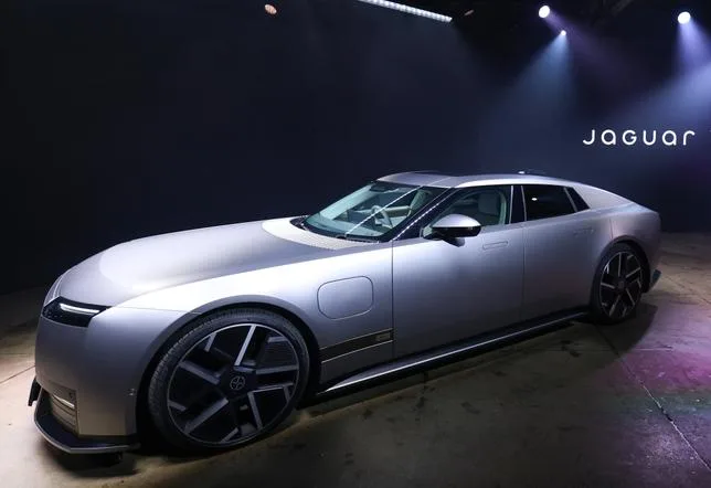AVEC SA TYPE 01 TOUT ÉLECTRIQUE, JAGUAR TENTE SON “ULTIME COUP DE POKER”