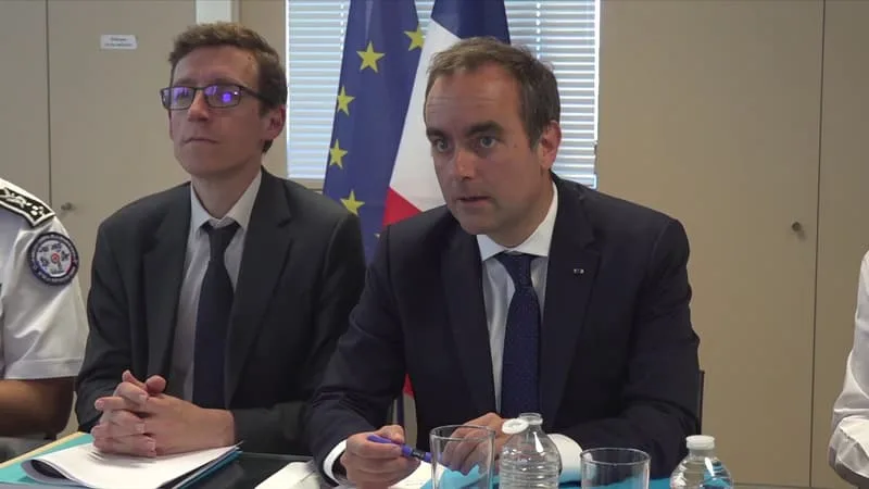 « IL VA FALLOIR RESTER TRÈS PRUDENT »: SÉBASTIEN LECORNU ANNONCE QU' »AUCUN » DÉPARTEMENT NE DEVRAIT ÊTRE « CLASSIFIÉ EN ROUGE » CE WEEKEND