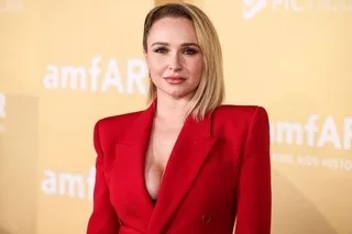 MORT D’HAYDEN PANETTIERE : LA MARQUE NEUTROGENA, DONT L’ACTRICE FUT L’ÉGÉRIE, S’EXCUSE FACE À UNE VAGUE DE BOYCOTT
