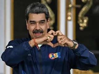 DEPUIS SA PRISON NICOLAS MADURO PUBLIE DES PHOTOS ET S’ADRESSE AUX VÉNÉZUÉLIENS