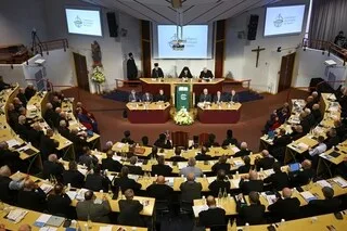 PÉDOCRIMINALITÉ : UNE NOUVELLE INSTANCE D’ÉCOUTE ET DE RÉPARATION DES VICTIMES INSTALLÉE PAR L’ÉGLISE CATHOLIQUE