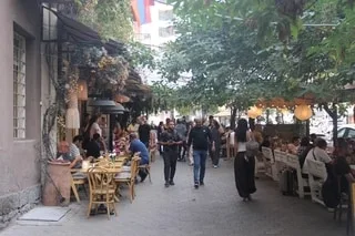 REPORTAGE. « ON S’Y SENT BIEN » : CES IRANIENS EN QUÊTE D’UNE PARENTHÈSE DE LIBERTÉ EN ARMÉNIE