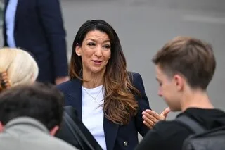 « INVESTISSEZ DANS NOTRE JEUNESSE ! » : LA MINISTRE DE LA FORMATION PROFESSIONNELLE APPELLE À EMBAUCHER DES APPRENTIS