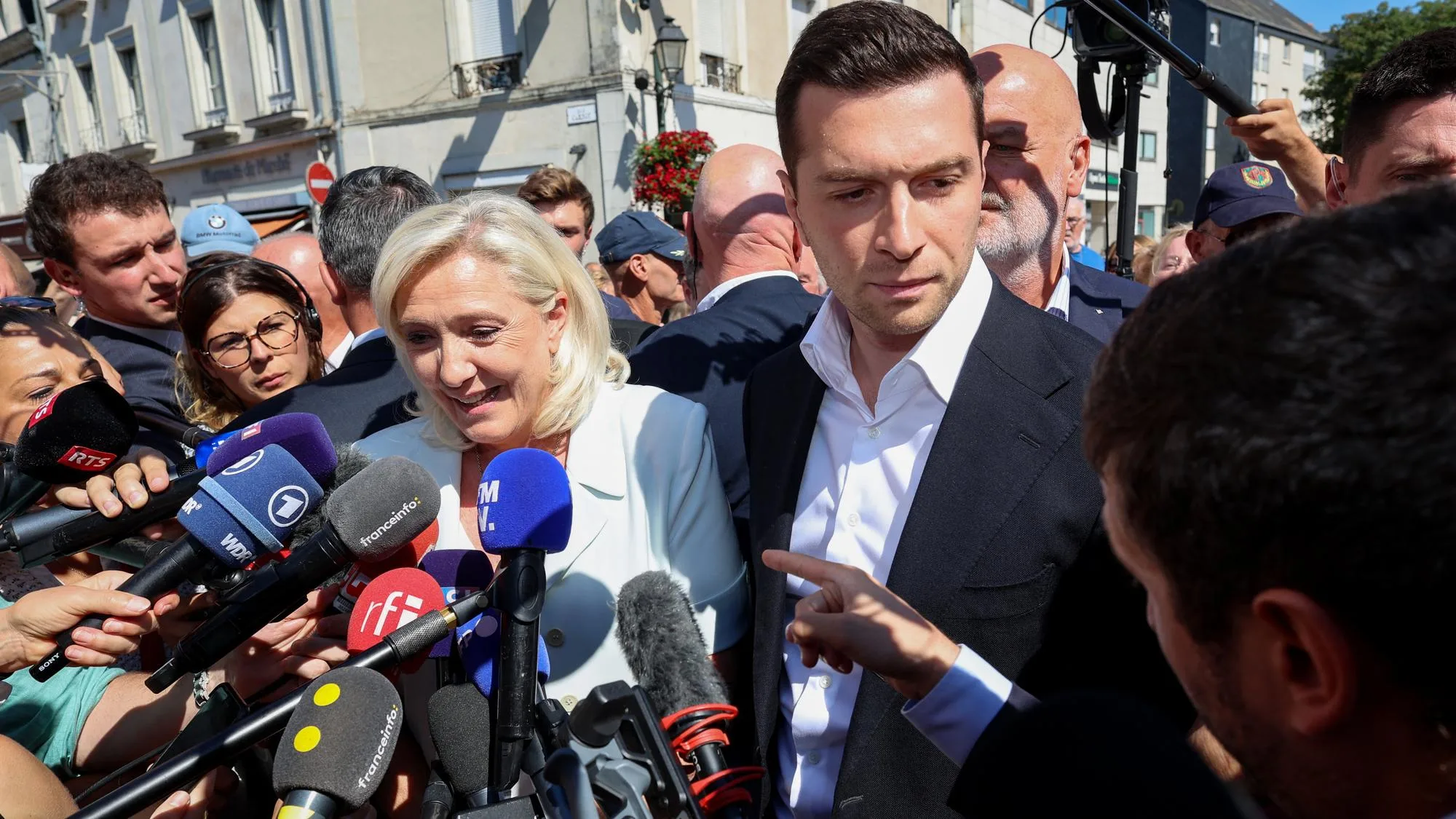PLUS POPULAIRE QUE MARINE LE PEN, QUEL RÔLE POUR JORDAN BARDELLA DANS LA CAMPAGNE DU RN ?