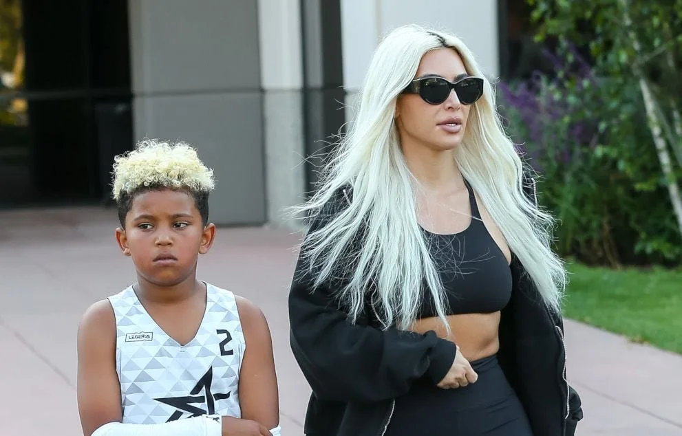 L’UN DES FILS DE KIM KARDASHIAN, SAINT WEST, SE LANCE SUR INSTAGRAM