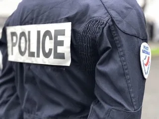À TOULOUSE, UN JEUNE HOMME DE 17 ANS MEURT APRÈS UNE COURSE-POURSUITE AVEC LA POLICE