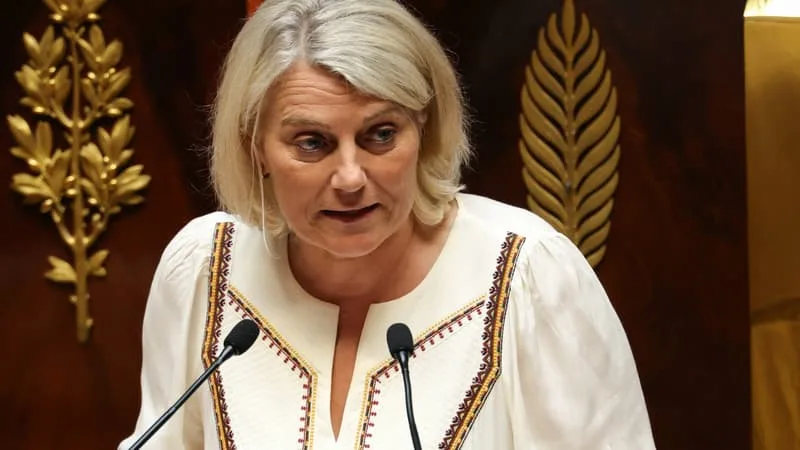 CANICULE: SITUATION À CE STADE « NORMALE » DANS LES HÔPITAUX, MAIS DES DÉPROGRAMMATIONS « CIBLÉES », SELON LA MINISTRE DE LA SANTÉ