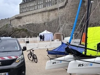 LE CORPS D’UN HOMME DÉCOUVERT CE MATIN SUR LA PLAGE DE BON-SECOURS À SAINT-MALO