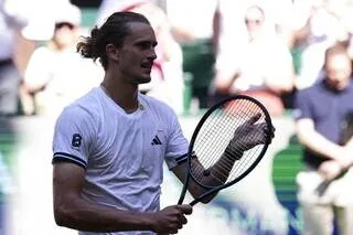 ATP HALLE. ALEXANDER ZVEREV ÉLIMINE RAPHAËL COLLIGNON ET REJOINT TAYLOR FRITZ EN DEMI-FINALE