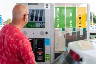 INFOGRAPHIE. LES PRIX DES CARBURANTS SONT REPARTIS EN LÉGÈRE HAUSSE LA SEMAINE DERNIÈRE