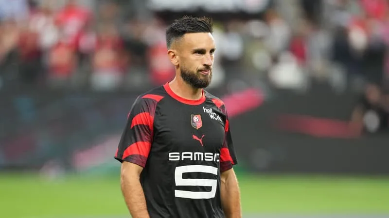 « RIEN À ENVIER AUX AUTRES »: DAUPHIN DU PSG AVEC LENS LA SAISON PASSÉE, THOMASSON VEUT FAIRE AUSSI BIEN AVEC LE STADE RENNAIS