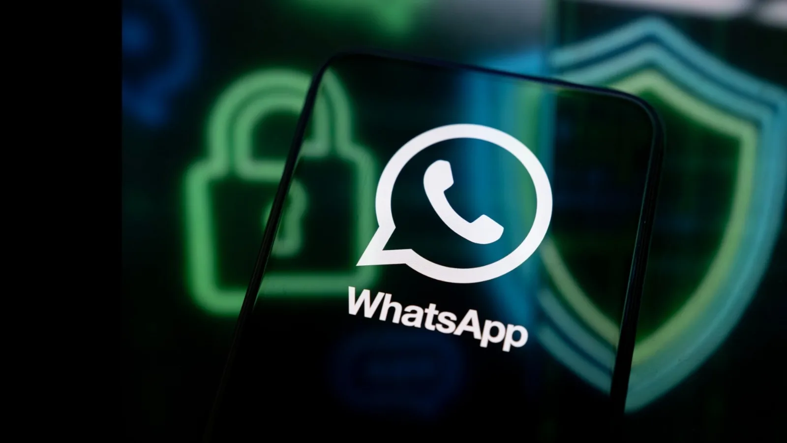 WHATSAPP CIBLÉ PAR UNE CAMPAGNE MALVEILLANTE : DES SCRIPTS VBS INSTALLENT DES OUTILS DE CONTRÔLE À DISTANCE