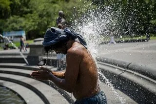 ÉTATS-UNIS : L’EST DU PAYS SOUS UNE CHALEUR « ATROCE »