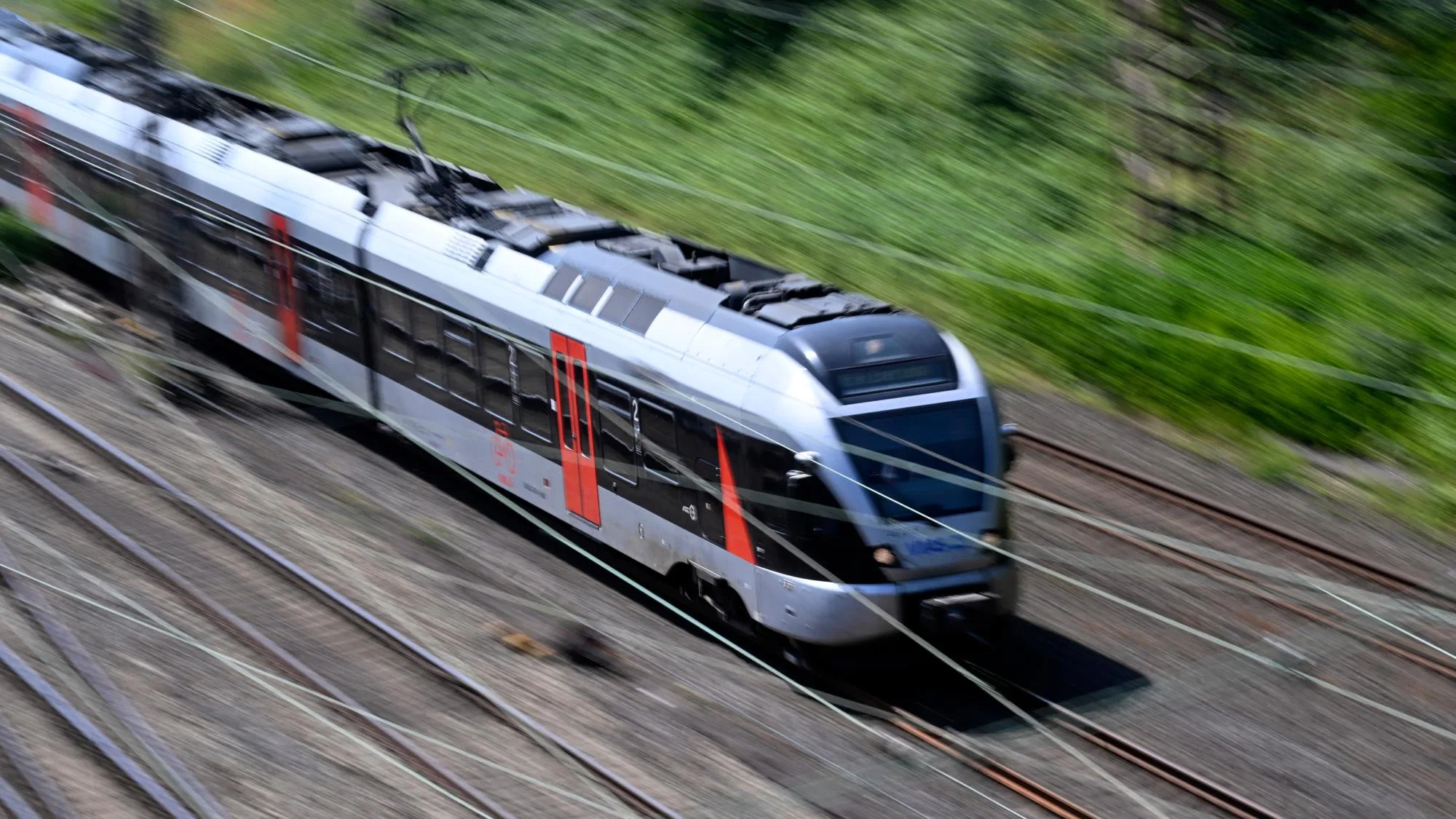 EN ALLEMAGNE, LES EXCUSES DE LA DEUTSCHE BAHN POUR CE TRAIN SANS PAPIER-TOILETTE