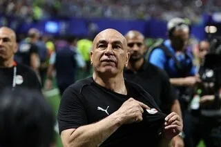 COUPE DU MONDE. « PEUT-ÊTRE QU’ILS VOULAIENT QUE MESSI RESTE… » : LA COLÈRE DU SÉLECTIONNEUR ÉGYPTIEN APRÈS LA DÉFAITE
