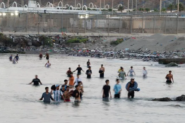 À CEUTA, LES 50 000 DRONES HUMAINS DU MAROC