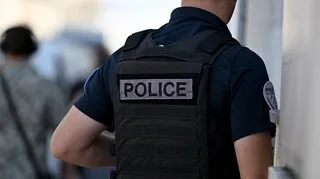UN CHIEN SAUVÉ D’UN VÉHICULE EN SURCHAUFFE PAR LA POLICE : « NE LAISSEZ JAMAIS VOTRE ANIMAL SEUL DANS UNE VOITURE ! »