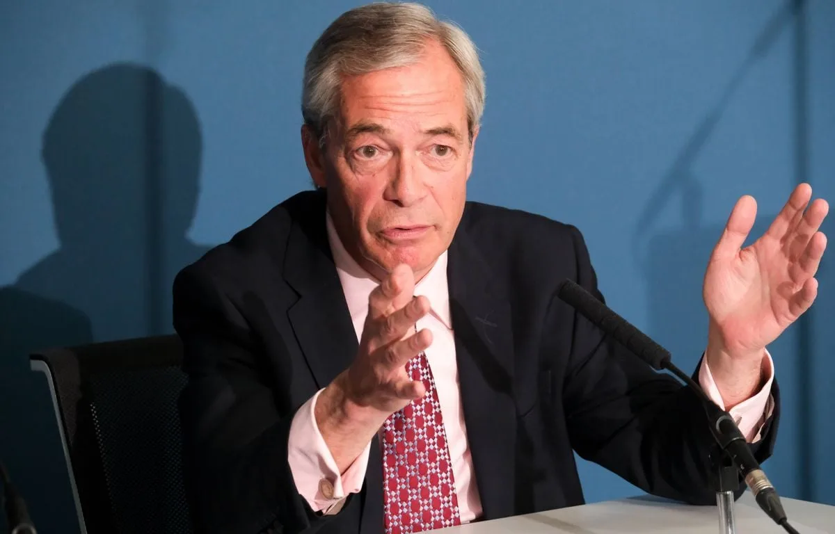 ROYAUME-UNI : RATTRAPÉ PAR LES AFFAIRES, LE LEADER NATIONALISTE NIGEL FARAGE DÉMISSIONNE POUR (MIEUX SE FAIRE RÉÉLIRE)