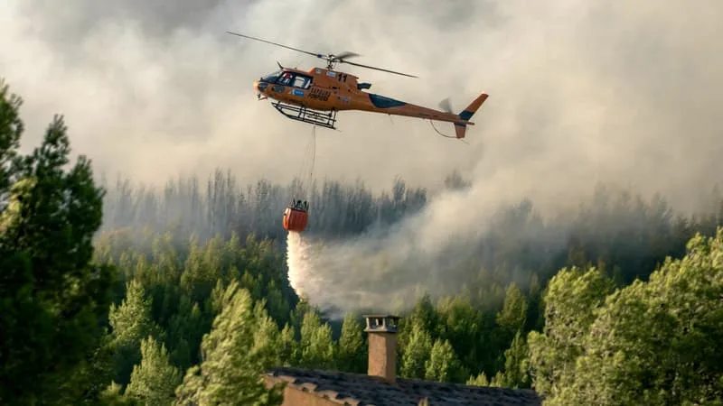 FEUX DE FORÊTS: QU’EST-CE QUE LA RÈGLE DES TROIS 30 UTILISÉE PAR LES POMPIERS EN CAS DE RISQUE D’INCENDIE?