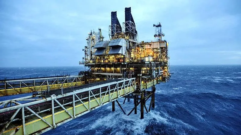 CE N’ÉTAIT PLUS ARRIVÉ DEPUIS LE 3 MARS DERNIER: LE BARIL DE BRENT REPASSE SOUS LES 80 DOLLARS, LE MARCHÉ OPTIMISTE SUR L’ACCORD ETATS-UNIS/IRAN