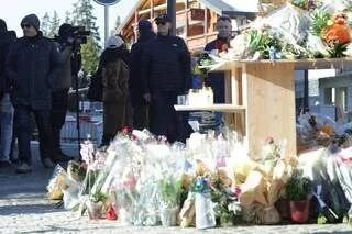 « PROFONDÉMENT BOULEVERSÉE » : GRAVEMENT BRÛLÉE À CRANS-MONTANA, MÉLANIE SE CONFIE À PARIS MATCH SUR SA RECONSTRUCTION