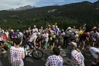 TOUR DE FRANCE. « LA SPÉCIALE JJ ! » : JORDAN JEGAT BIEN PARTI POUR LE TOP 10 FINAL APRÈS SON GROS COUP À VOIRON