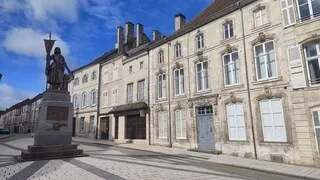 LES MERVEILLES ARCHITECTURALES DE CETTE VILLE DATANT DE LA RENAISSANCE EN FONT UN JOYAU DES VOSGES