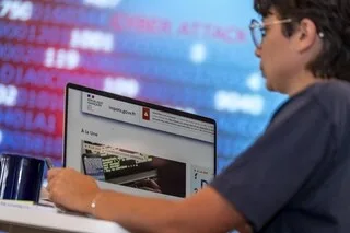 PIRATAGE DU FISC : DES VICTIMES S’ASSOCIENT DANS UNE ACTION COLLECTIVE CONTRE L’ÉTAT