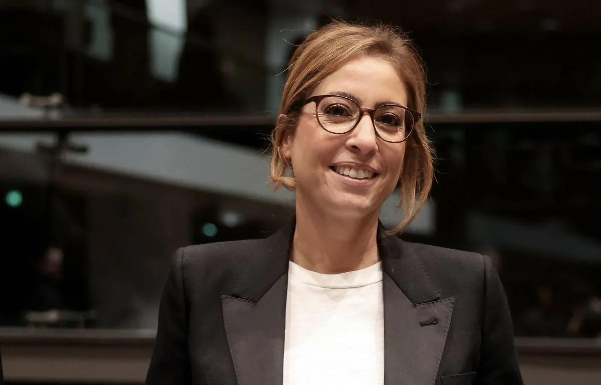 PRÉSIDENTIELLE 2027 : « PENSÉE POUR LÉA SALAMÉ »… MESSAGE DE VALÉRIE TRIERWEILER APRÈS LA DÉSIGNATION DE GLUCKSMANN