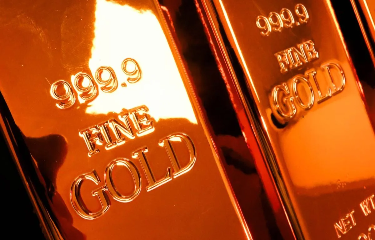 BELGIQUE : DES OUVRIERS TROUVENT DANS UN MUR NEUF MILLIONS D’EUROS DE LINGOTS ET PIÈCES D’OR