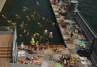 UNE SAISON ESTIVALE « RECORD » POUR LES BAIGNADES À PARIS, AVEC PLUS DE 180 000 VISITEURS
