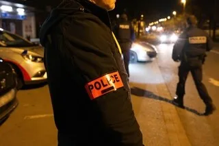 « VOUS FOUILLEZ SOUVENT DANS LES BUISSONS ? » : LE CURIEUX SCÉNARIO D’UN COUP DE FEU TIRÉ À ANGERS