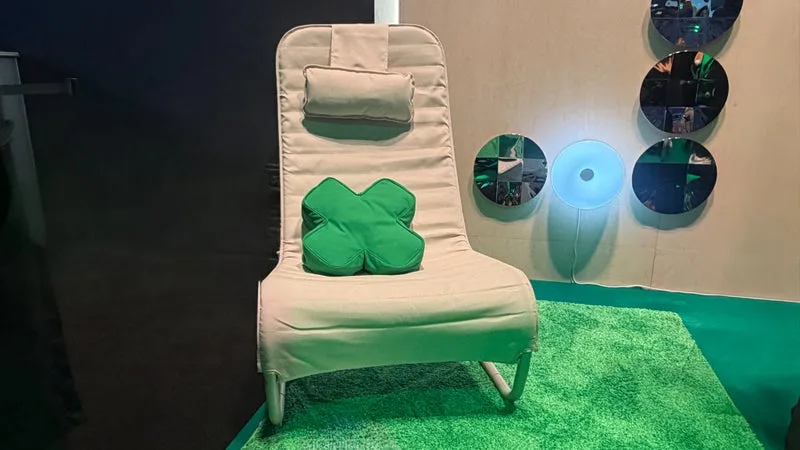 QUAND UN TABOURET A DES AIRS DE JOYSTICK: IKEA ET XBOX SIGNENT UNE COLLECTION DESIGN POUR RANGER (AVEC STYLE) SA VIE DE GAMER