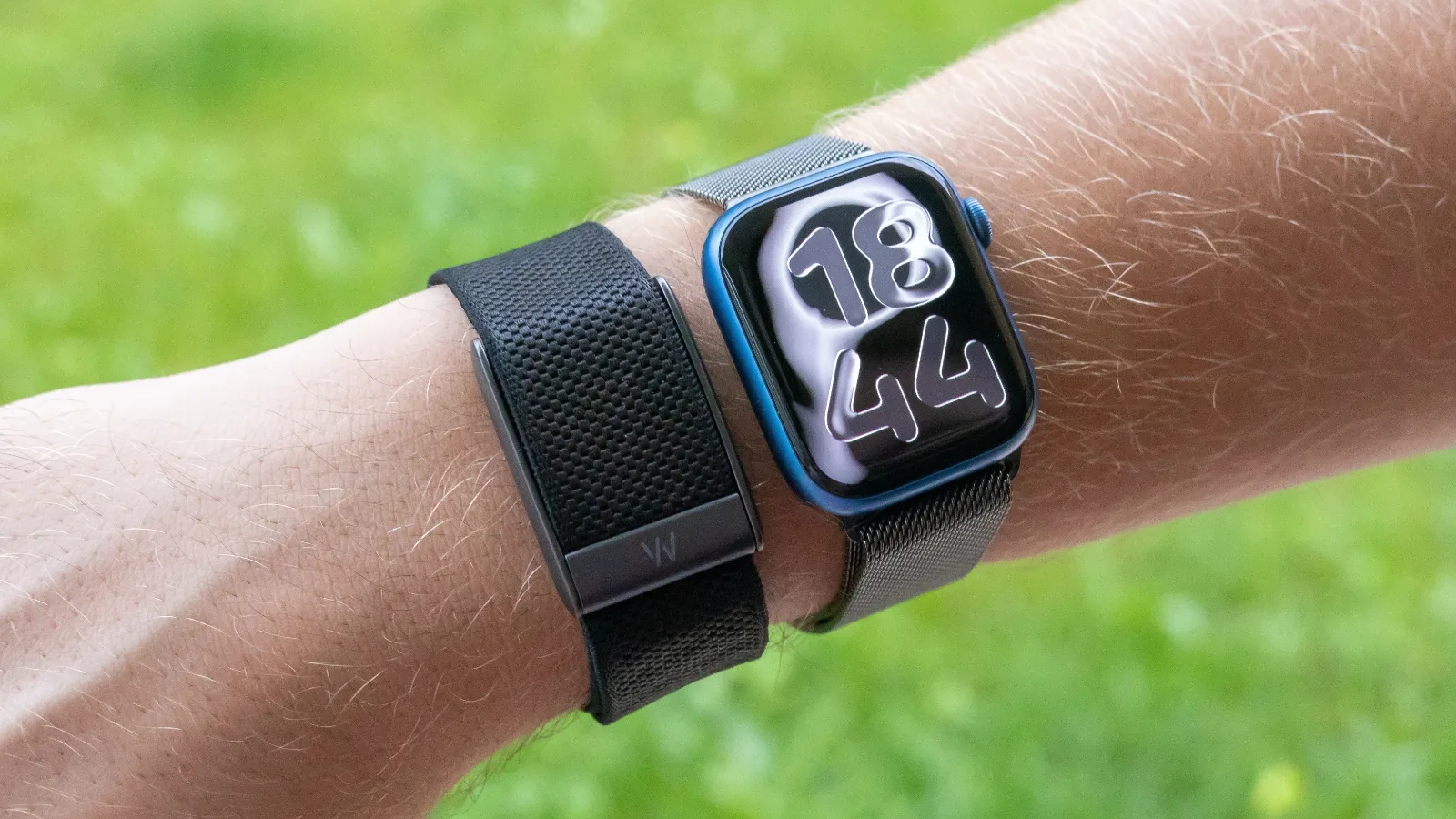 APPLE PRÉPARERAIT UN BRACELET FITNESS SANS ÉCRAN POUR RIVALISER AVEC WHOOP ET OURA