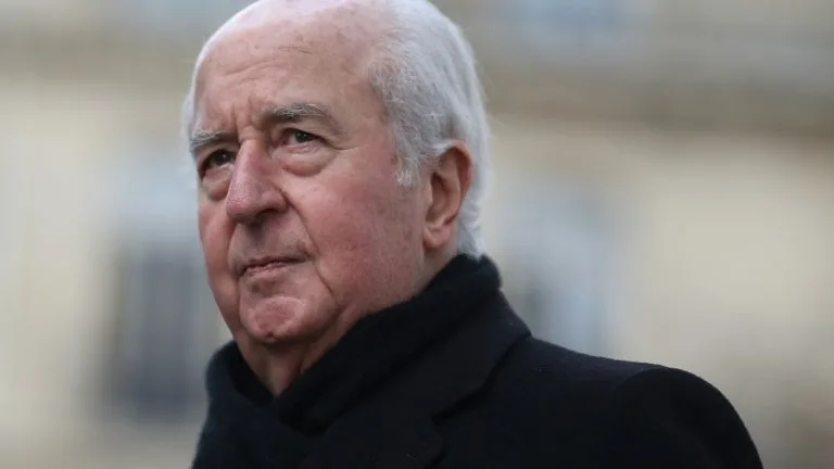 « JE VOUS DEMANDE DE VOUS ARRÊTER »: LE JOUR OÙ ÉDOUARD BALLADUR S’EST AGACÉ FACE À SES MILITANTS LORS DE L’ÉLECTION PRÉSIDENTIELLE