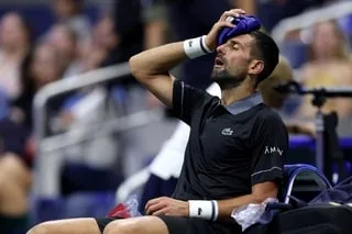 TENNIS : NOVAK DJOKOVIC DOIT-IL DIRE STOP SELON VOUS ?