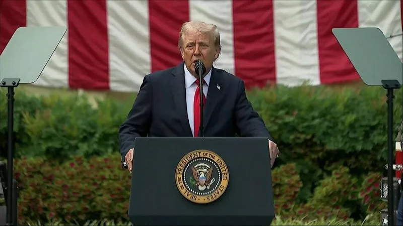 11-SEPTEMBRE: POURQUOI DONALD TRUMP EST ABSENT DES COMMÉMORATIONS À NEW YORK DES 25 ANS DES ATTENTATS