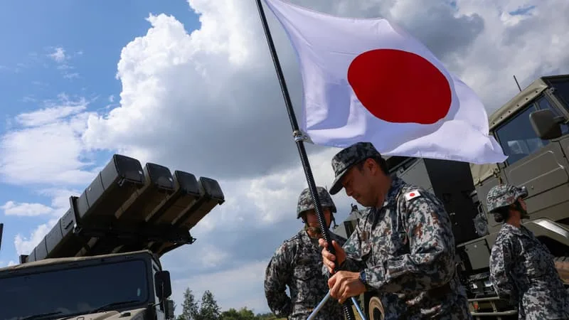 « UN SENTIMENT D’URGENCE ET DE CRISE PLUS FORT QUE JAMAIS »: MENACÉ PAR LA CHINE, LA CORÉE DU NORD ET LA RUSSIE, LE GOUVERNEMENT JAPONAIS CHERCHE À RENFORCER SON ARMÉE
