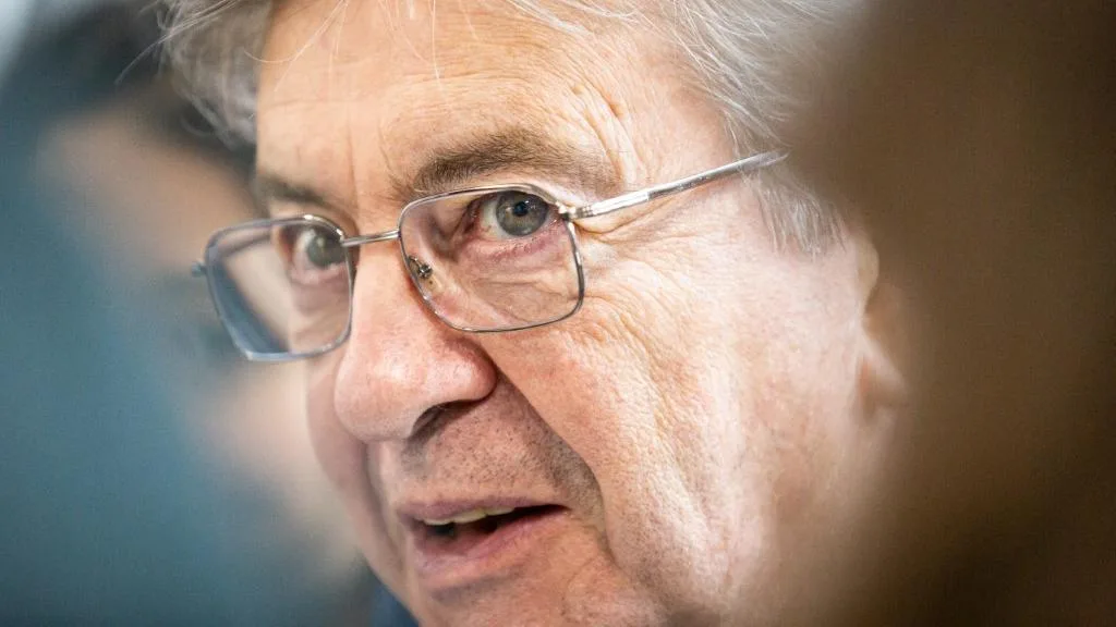 POUR 2027, MÉLENCHON TEND TOUJOURS LA MAIN AUX ÉCOLOGISTES (MAIS AVEC UN ULTIMATUM)